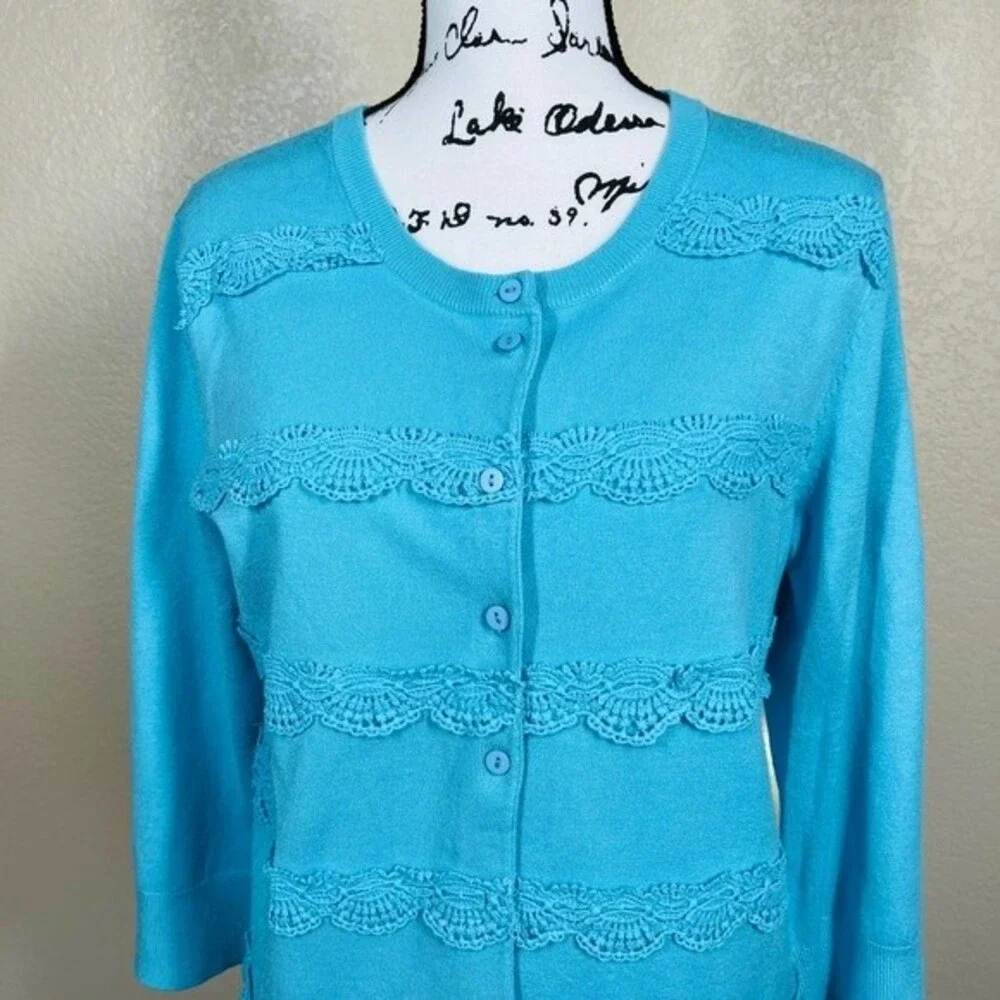 Cable & Gauge Blue  cardigan  long sleeve with Crochet Lace size L granny core